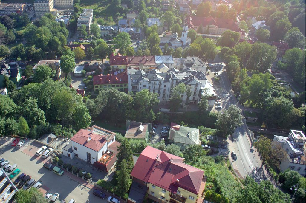 Urocza Art Pensjonat Krynica Zdroj Eksteriør bilde